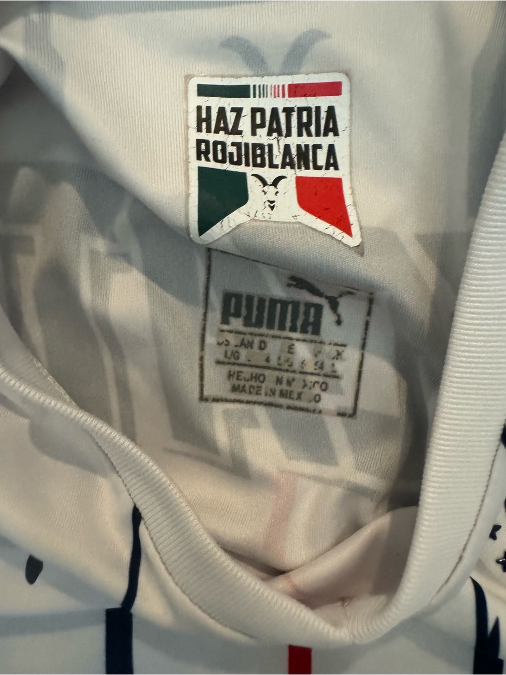 Puma Chivas White Home Jersey - Men’s Soccer Shirt - Picture 3 of 4